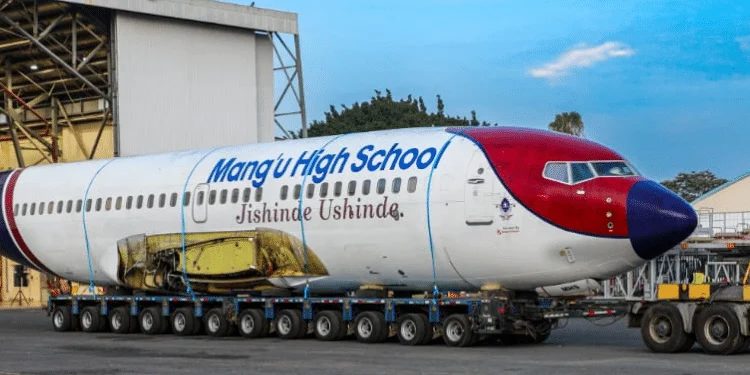 Boeing 737 fuselage liveried for Mang'u High School
